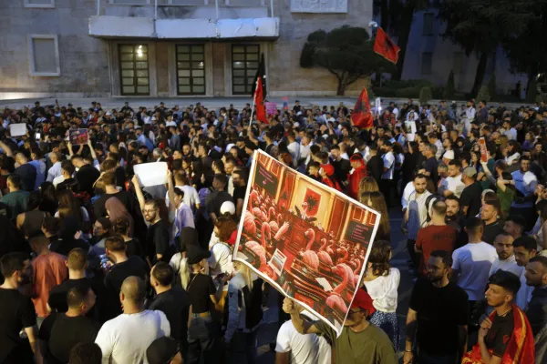 &bdquo;Albanija nije na prodaju&ldquo;: Masovni protesti protiv izgradnje luksuznog odmarali&scaron;ta Džareda Ku&scaron;nera