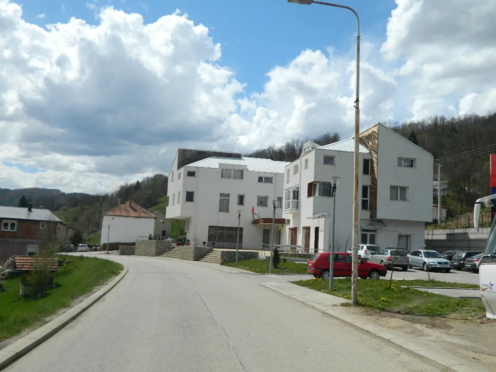 Komunalni otpad i dalje problem za Petnjicu: Niko neće smeće blizu svog dvori&scaron;ta
