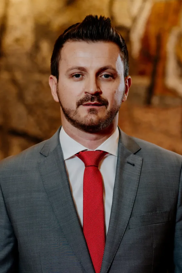 Mara&scaron; Dukaj, ministar javne uprave