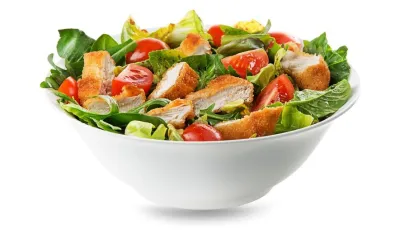 Obrok salata sa ćurećim mesom