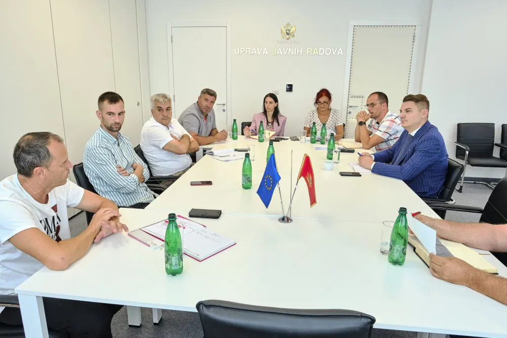 foto: vlada cg