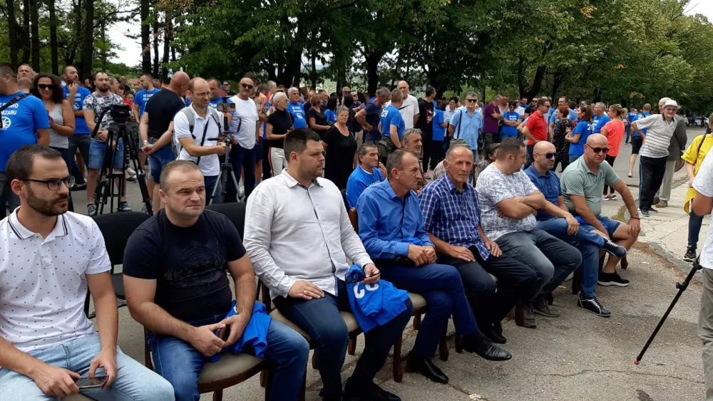 (VIDEO/ FOTO) Skup za spas Željezare: Fabrika će ostati radnicima i građanima za buduća pokoljenja