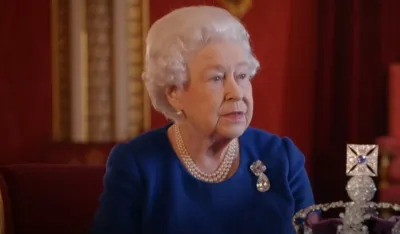 Najzanimljivijih 95 činjenica o Elizabeti: Bila je vlasnica kitova i delfina koji plivaju u vodama Velike Britanije
