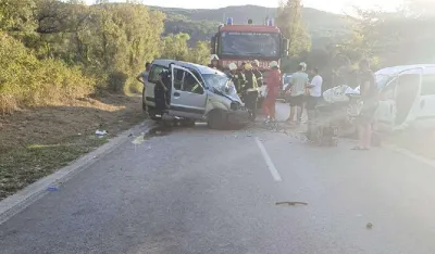 Saobraćajna nesreća kod Tivta: Poginula jedna osoba, pet povrijeđeno