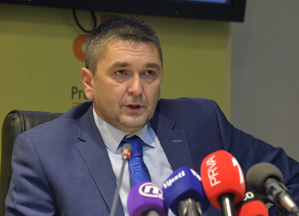 Medojević optužen da je odavao podatke Vukotiću: Tvrdi da je radio u korist države