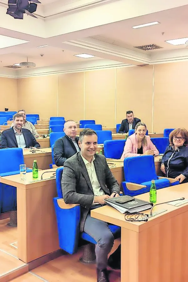 odbor za finansiјe, privredu i razvoј