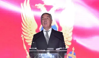 Milo Djukanovic, Dan vojske, Dan Vojske Crne Gore, Vojska Crne Gore