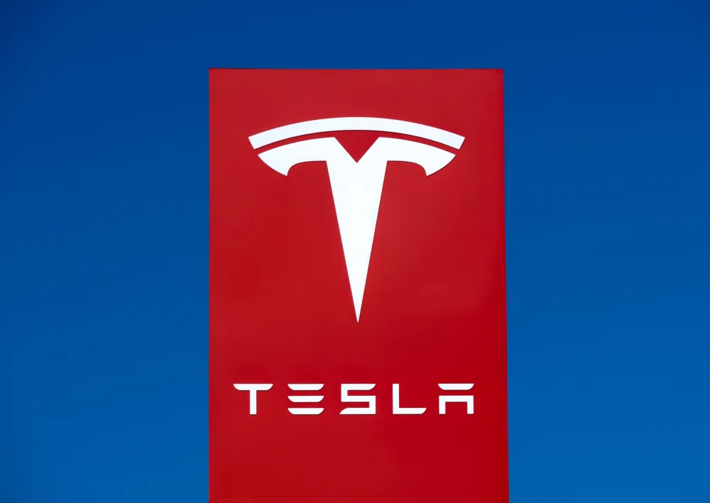 Ilustracija<br>Logo Tesla, logo Tesle