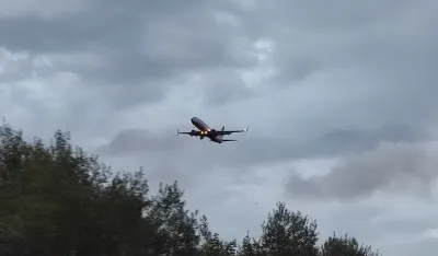 Avion vraćen u Atinu zbog "sumnjive osobe"