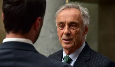 Miodrag Lekic, Sastanak parlamentarne vecine oko formiranja nove vlade