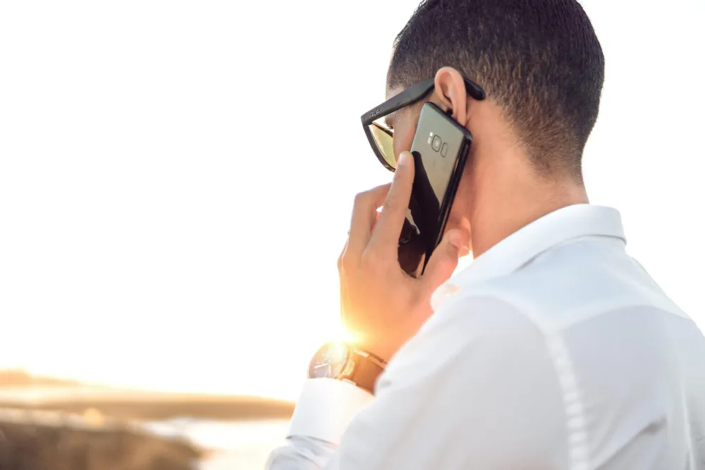 Photo by Hassan OUAJBIR on Unsplash, Mobilni telefon
