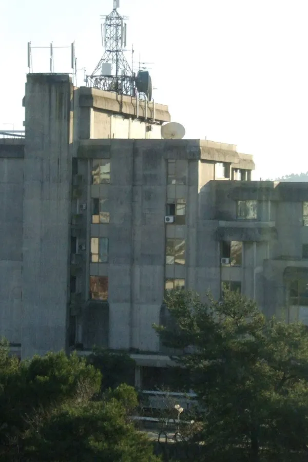 Januar 2007<br>Podgorica detalj iz grada<br>Televizija Crne Gore<br>javni servis TVCG<br>Zgrada TVCG