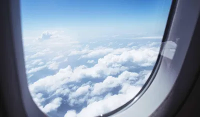 avion prozor