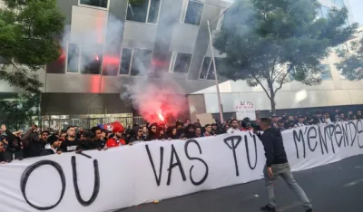 Protest navijača PSŽ-a