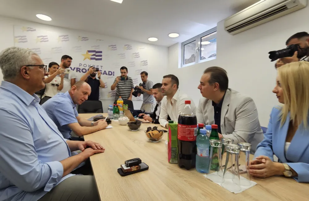 Sastanak Spajića sa Mandićem i Kneževićem