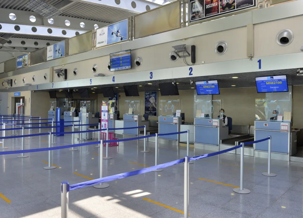 Aerodromi Crne Gore: Broj putnika na nivou rekordne 2019. godine