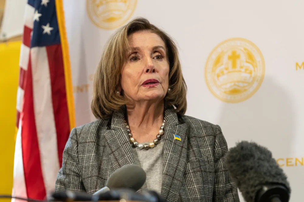 Nensi Pelosi