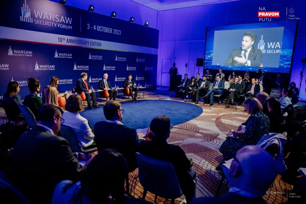 Abazović: Brisel da oživi proces pro&scaron;irenja