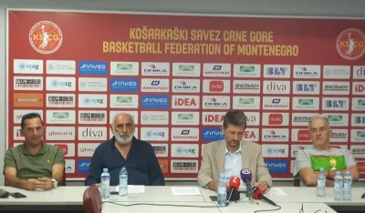 Sa konferencije za medije članova UO