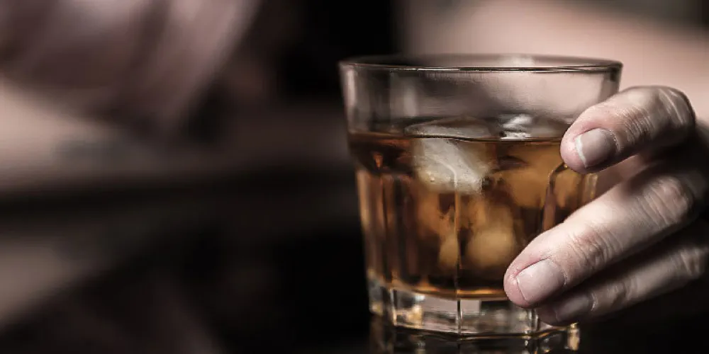 Alkohol uni&scaron;tava seksualni život mu&scaron;karaca