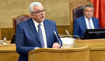 Andrija Mandic, 44 Vlada Crne Gore, Vlada Crne Gore, Izbor 44 Vlade Crne Gore,premijer,mandatar, Skupstina Crne Gore 28 saziv, Sjednica Skupstine Crne Gore 28 saziva, Sjednica Skupstine Crne Gore, Nastavak sjednice Skupstine Crne Gore 28 saziva, Konstituisanje 28 saziva Skupstine Crne Gore