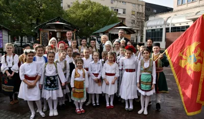 Olivera Injac u dru&scaron;tvu najmlađih sugrađana