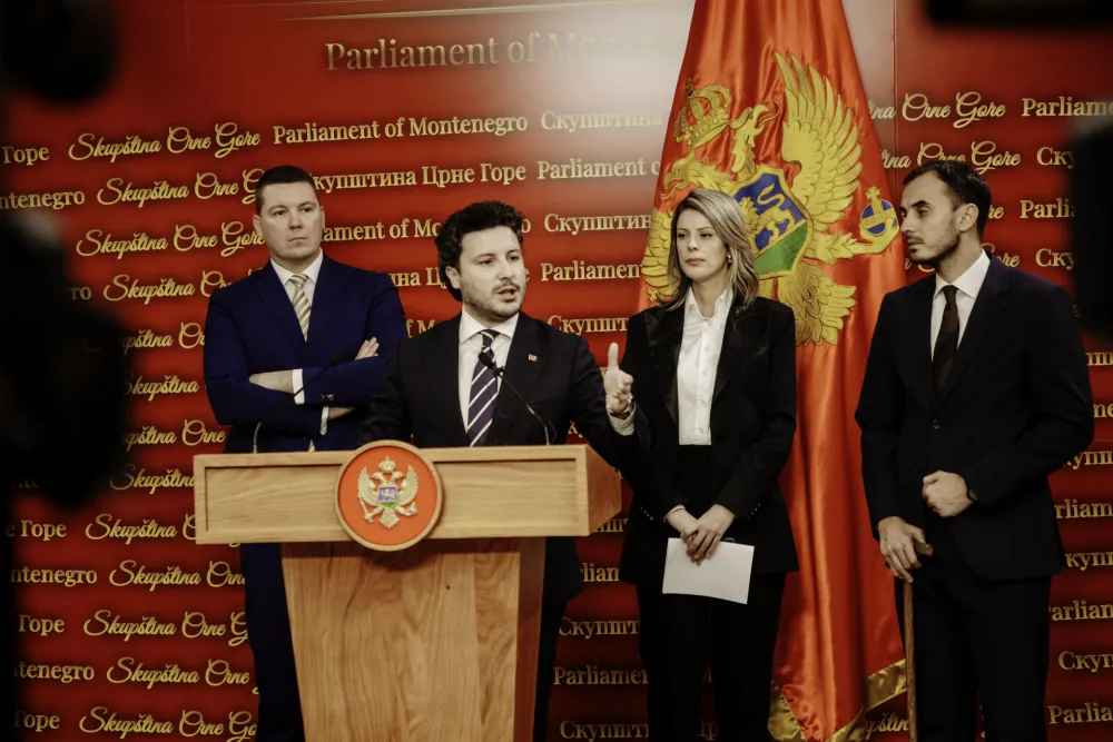 URA: Podr&scaron;ka sindikatima, Spajićeva Vlada mora ispo&scaron;tovati potpisane kolektivne ugovore