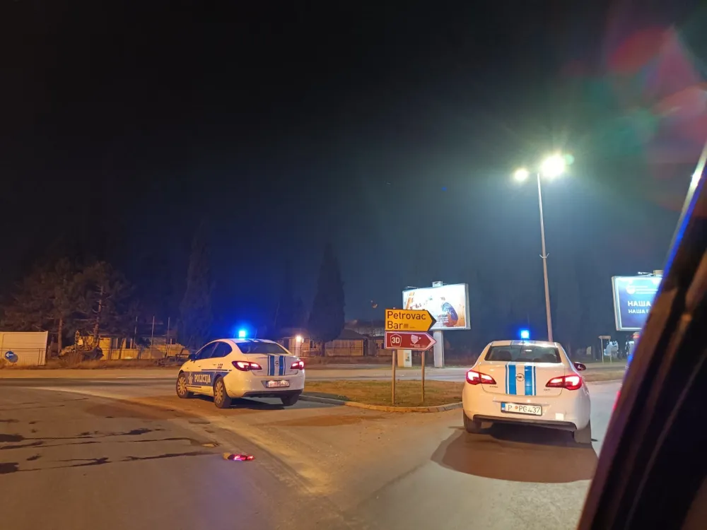 Na mjestu nezgode na kružnom toku kod Pertrovca