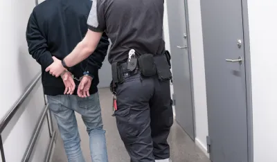 Ilustracija<br>lisice, policijske lisice, hap&scaron;enje