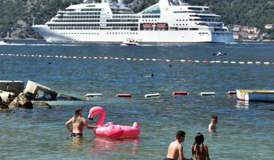 Turizam, turizam 2022, turizam2022, boka kotorska, prcanj, turisti, more, ljeto 2022, ljeto2022, sunce, vrucina