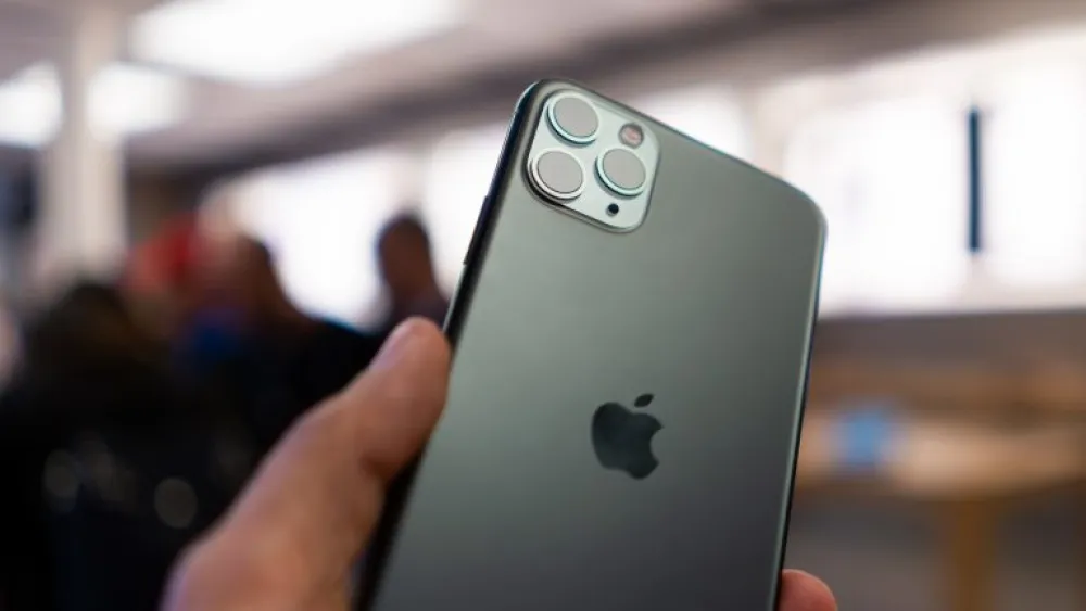 Ajfon, Apple
