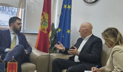 Susret sa konzulom Rinotom