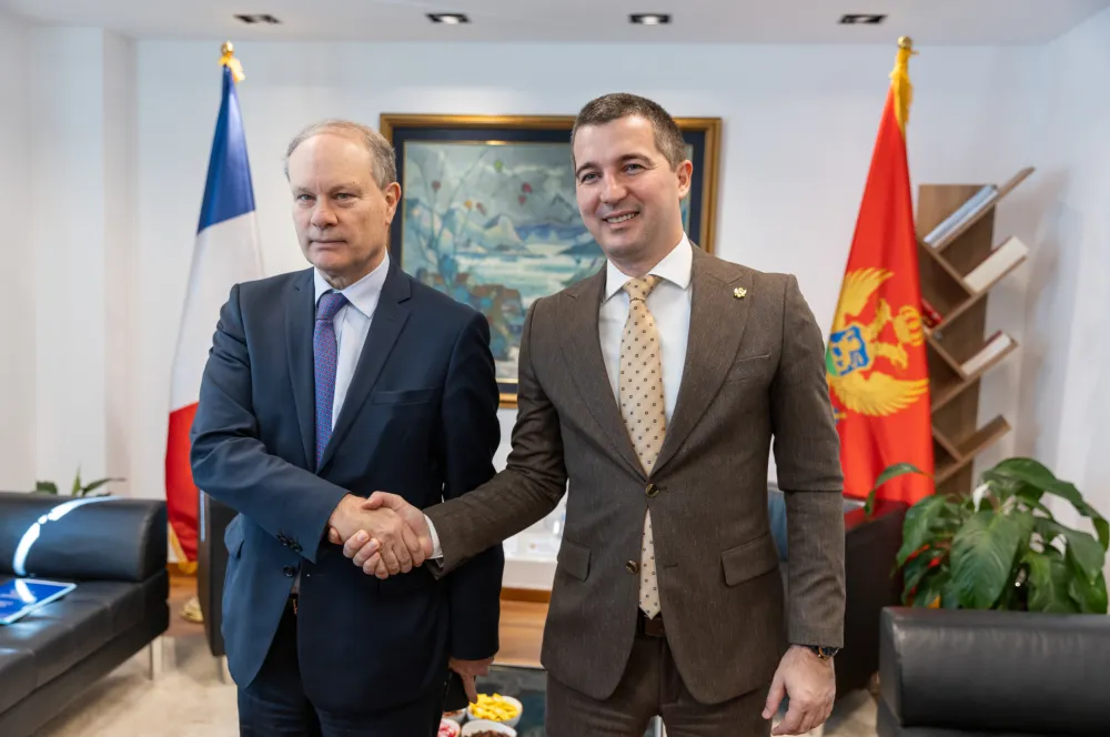 Aleksa Bečić i&nbsp;Rene&nbsp;Trokaz