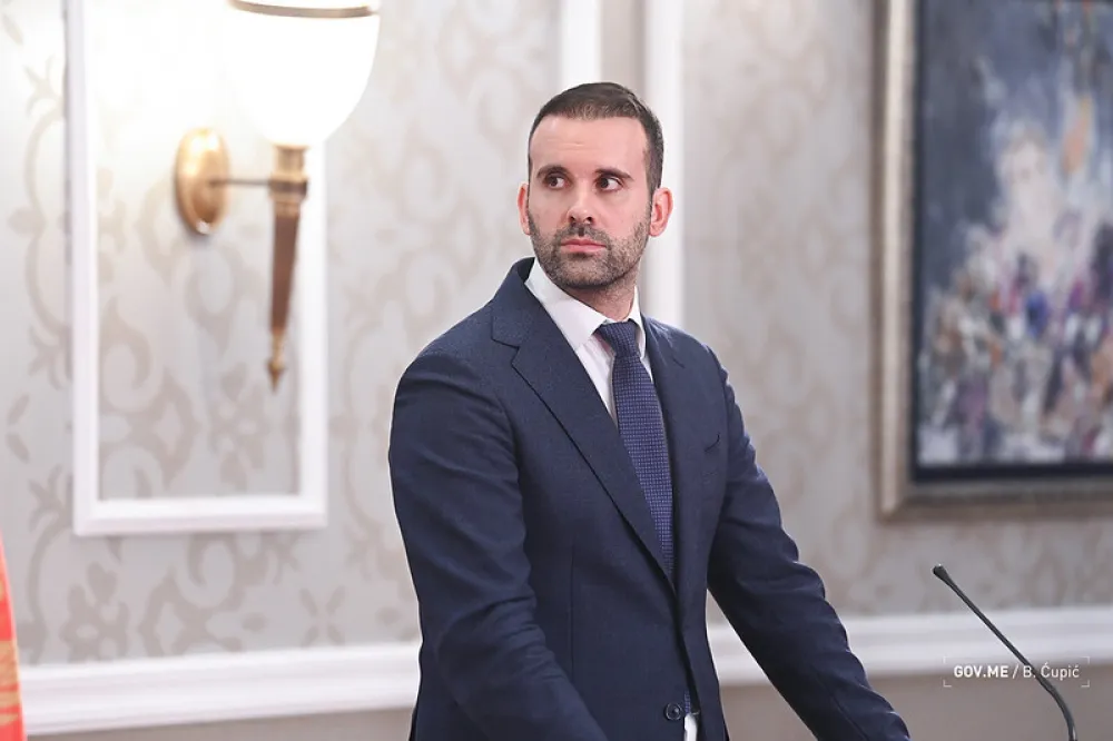 Spajić stigao na sastanak sa predstavnicima Sindikata prosvjete