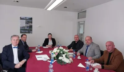 Ambasador Srbiјe Neboј&scaron;a Rodić posјetio Bihor: Preko Pe&scaron;terske visoravni približiti Petnjicu i Tutin