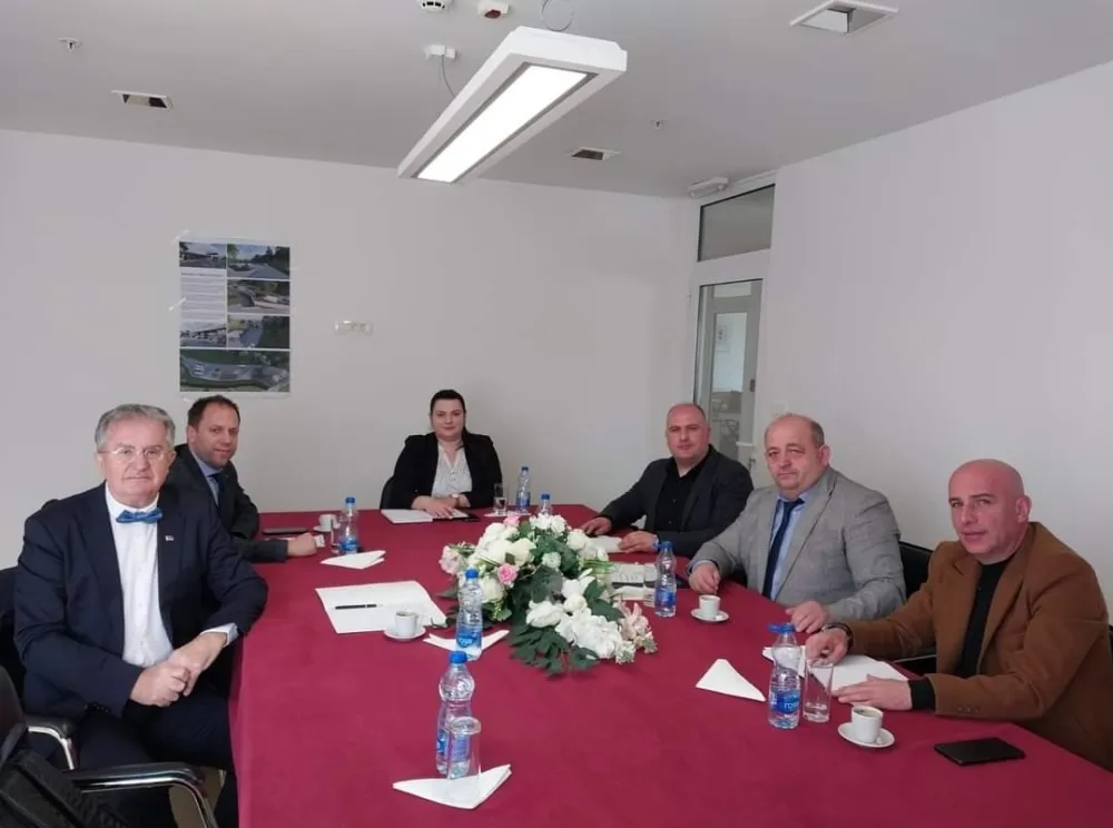 Ambasador Srbiјe Neboј&scaron;a Rodić posјetio Bihor: Preko Pe&scaron;terske visoravni približiti Petnjicu i Tutin