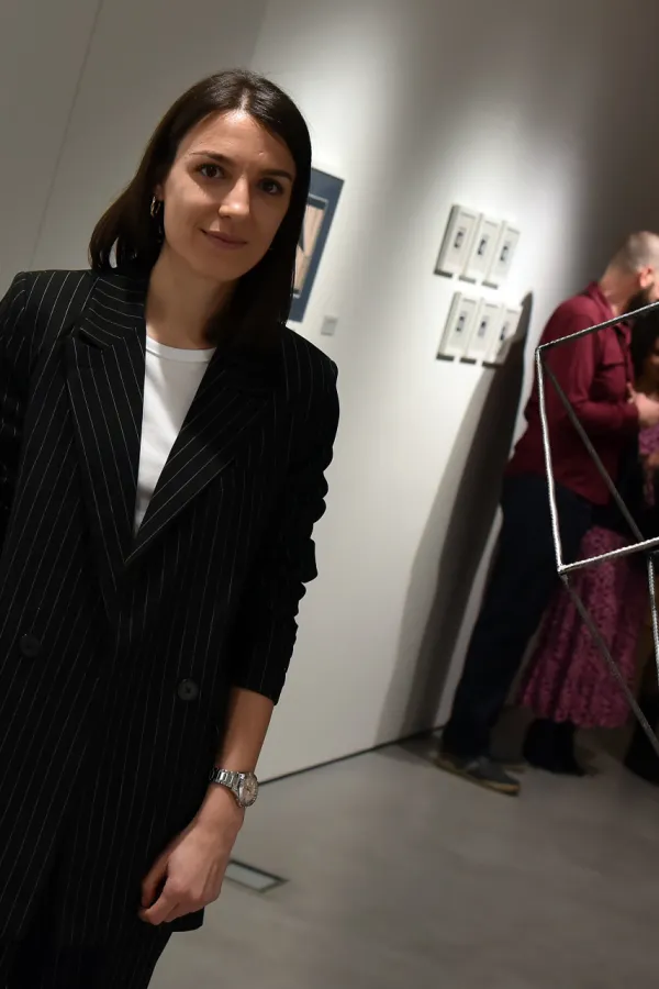 &bdquo;(De)konstrukcija&rdquo;: Sloboda da se umјetnost intrepretira izvan okvira