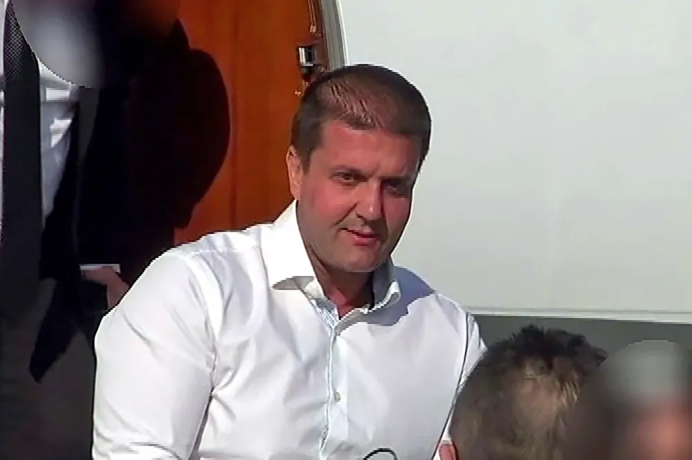 KRIK - Policijska prijava: Zvaničnici policije Srbije pomagali &Scaron;arićevom klanu