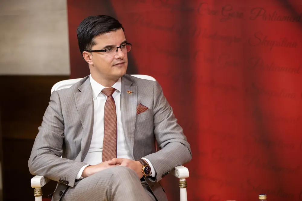 Za utorak zakazana sјednica Vlade: Dogovor oko direktora policiјe ili razlaz?