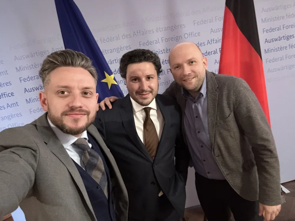 Abazović, Radovanić i Saracin