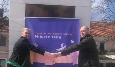 "Niste sami"