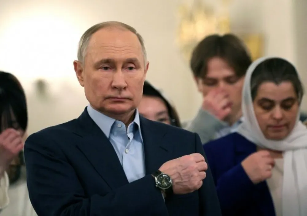 (VIDEO) Putin je zapalio svijeću za stradale, Medvedev poručio: Osvetićemo svakoga