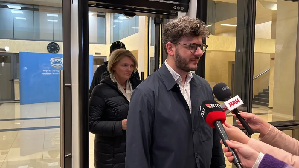 (VIDEO) Čarapić: Pregovori se nastavljaju, nema krize vlasti u Glavnom gradu