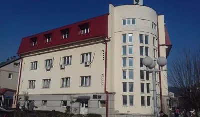 Okrivljeni prijetio sutkinji u Beranama da će joj baciti bombu kad izađe iz zatvora