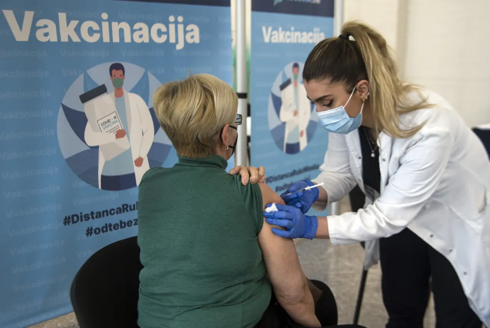 Crna Gora i dalje kupuјe "faјzer" vakcine, spaljeno 479.378 doza