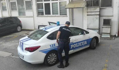 Predao se policjaca Ivan Nikolić, obuhvaćen optužnicom na kojoj je i Radoje Zvicer
