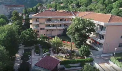 Počinje adaptacija Doma starih u Risnu, Mujović potpisao ugovor o izvođenju radova