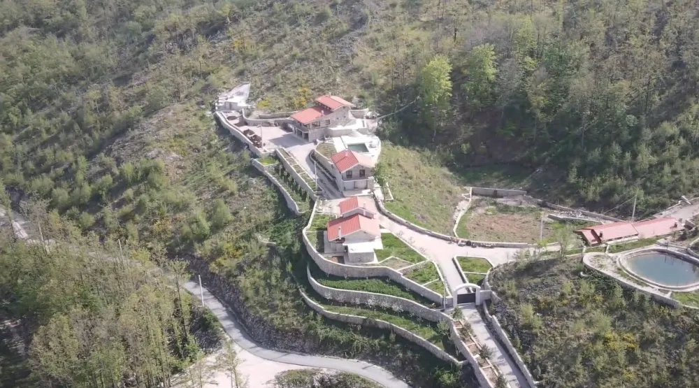 Objavljen snimak imovine Katnića i Lazovića