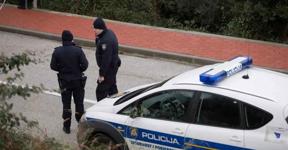 Vreće s marihuanom izbacivane na Prevlaci, Mandrapi 30 dana pritvora