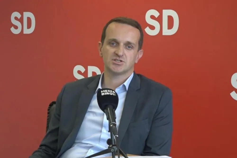 Đuričković: Pozivam Vladu i premijera da donesu odluku o kosponzorstvu Rezolucije UN o genocidu u Srebrenici